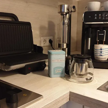 Modern Und Am Balkon,pp *