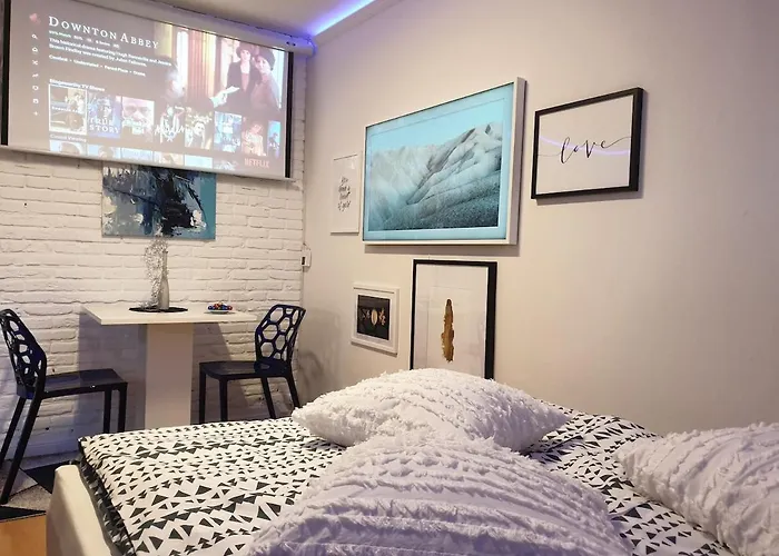 Modern Und Am Balkon,pp Appartamento *